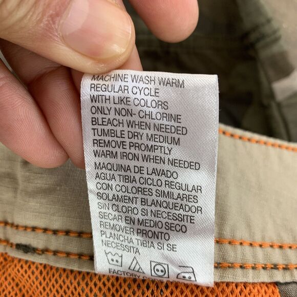 Baileys Point Mens Cargo Camo Shorts Size 34W 39x11 Green Cotton Pockets - Picture 8 of 8